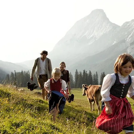 Apart-hotel Alpen Laerchenhof Lermoos