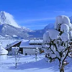 Aparthotel Alpen Laerchenhof Lermoos