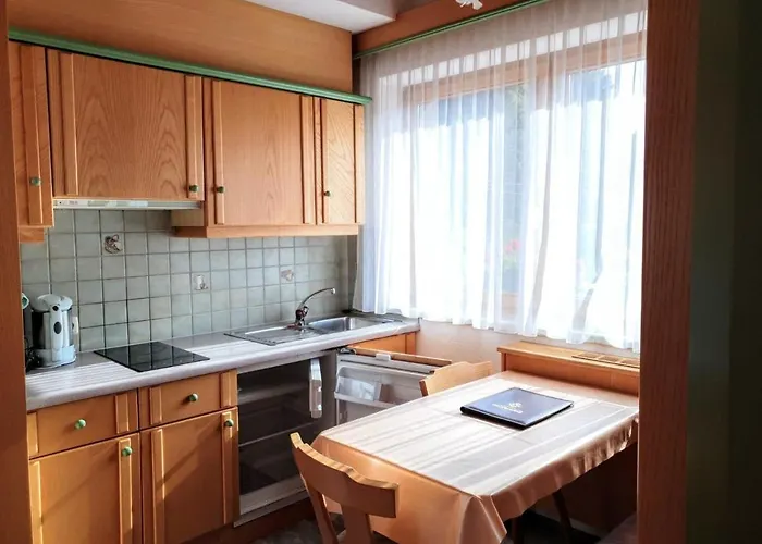 Alpen Laerchenhof Apartmanhotel Lermoos