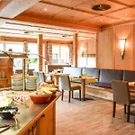 Alpen Laerchenhof Aparthotel