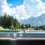 Aparthotel Alpen Laerchenhof 3*
