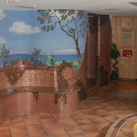 Ξενοδοχείο με διαμερίσματα Alpen Laerchenhof