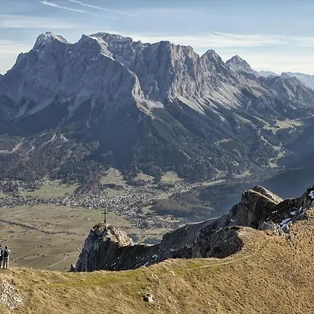 Ξενοδοχείο με διαμερίσματα Alpen Laerchenhof